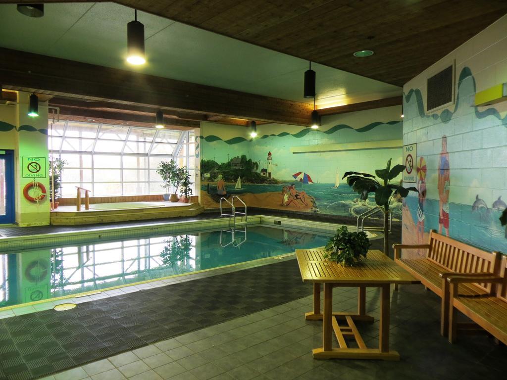 Riverside Resort And Conference Centre French Village Exterior foto