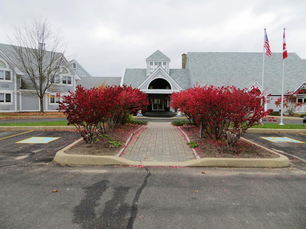 Riverside Resort And Conference Centre French Village Exterior foto